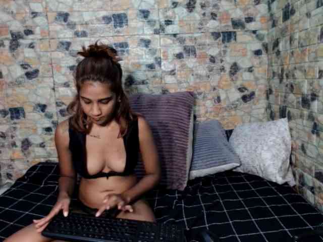 cherryindian4u webcam