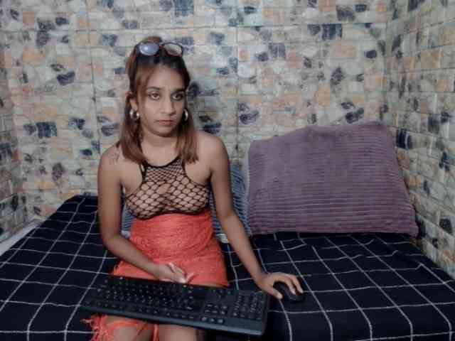 cherryindian4u webcam