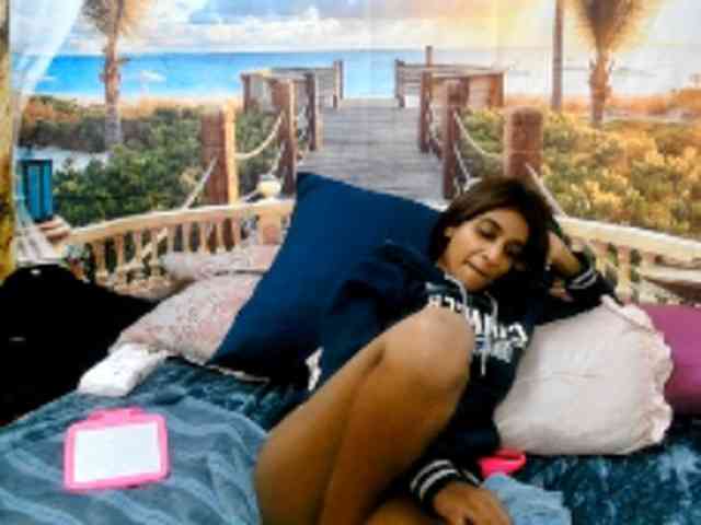 cherryindian4u webcam