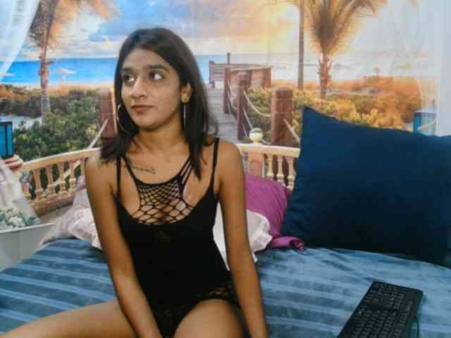 cherryindian4u webcam
