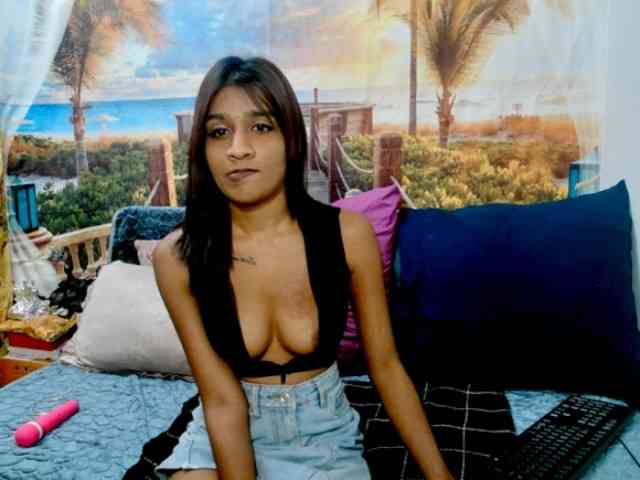 cherryindian4u webcam