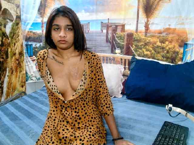 cherryindian4u webcam