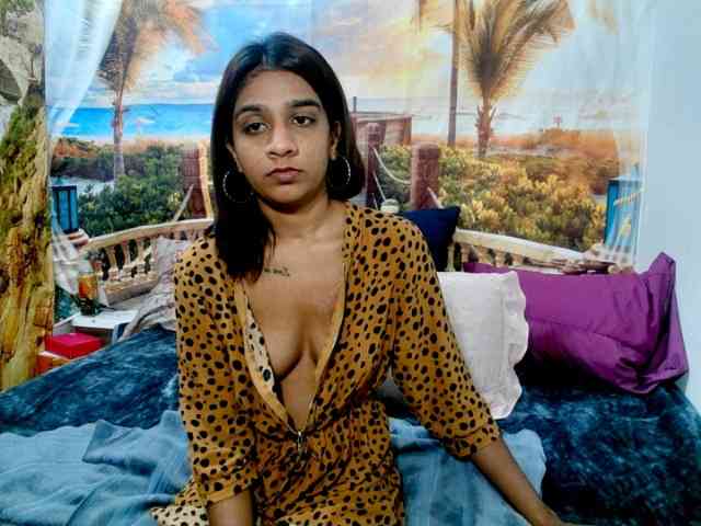 cherryindian4u webcam