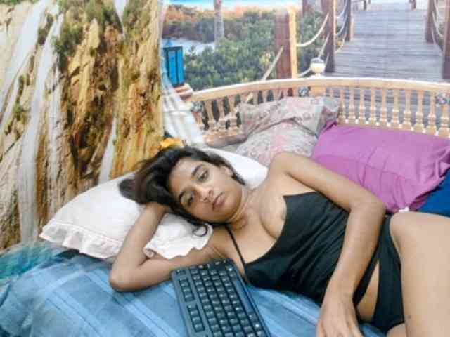 cherryindian4u webcam