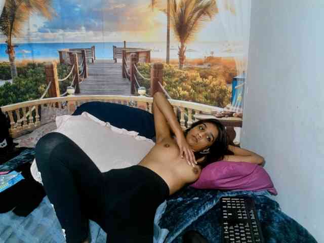 cherryindian4u webcam