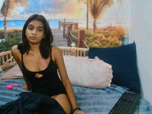 cherryindian4u webcam