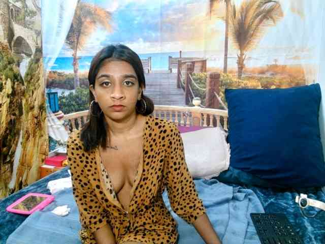 cherryindian4u webcam