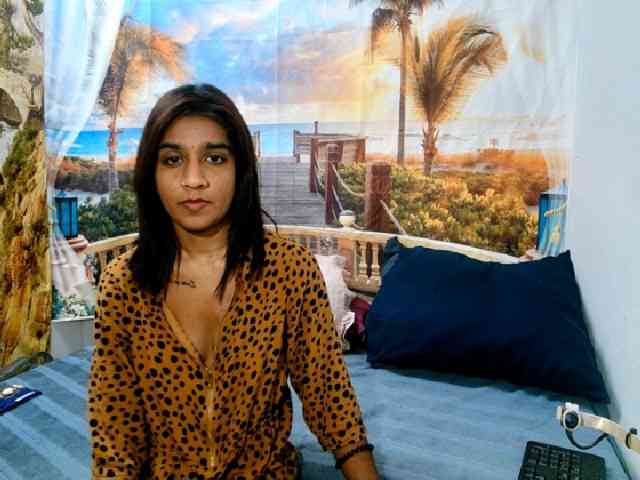 cherryindian4u webcam