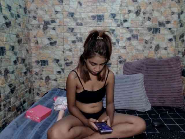 cherryindian4u webcam