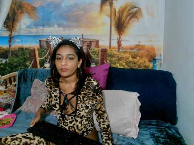 cherryindian4u webcam