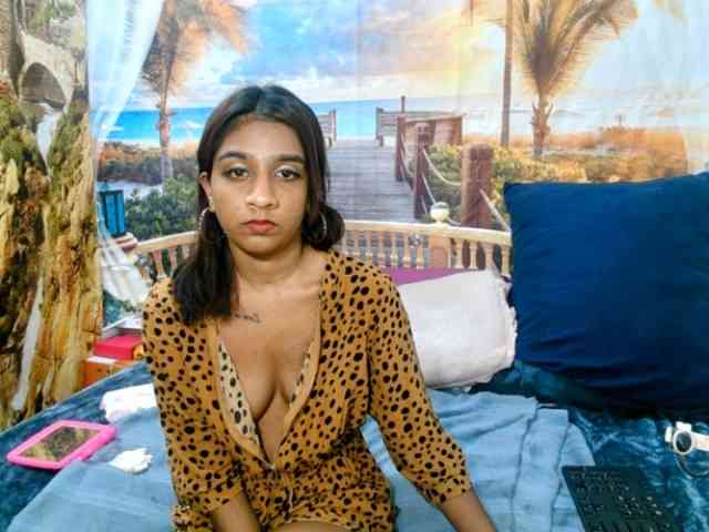 cherryindian4u webcam