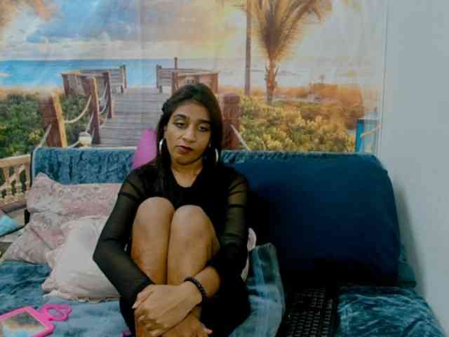 cherryindian4u webcam