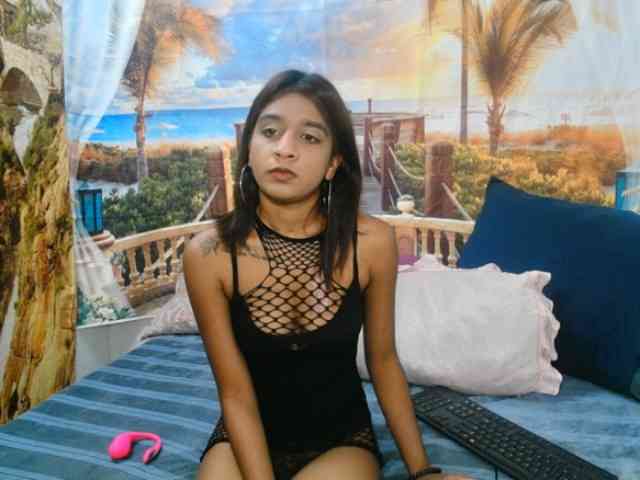 cherryindian4u webcam