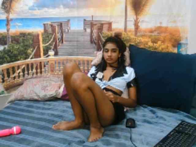 cherryindian4u webcam