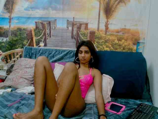 cherryindian4u webcam