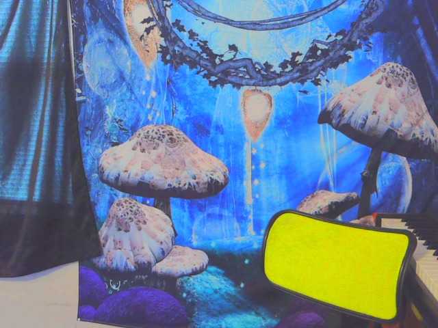 stormythunder's BongaCams show and profile