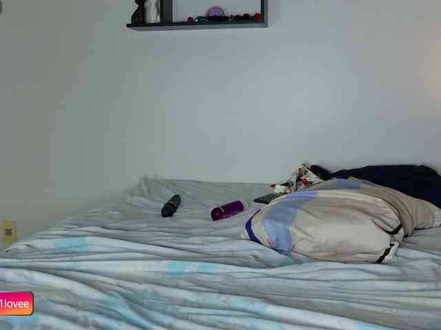 latinuycouple webcam