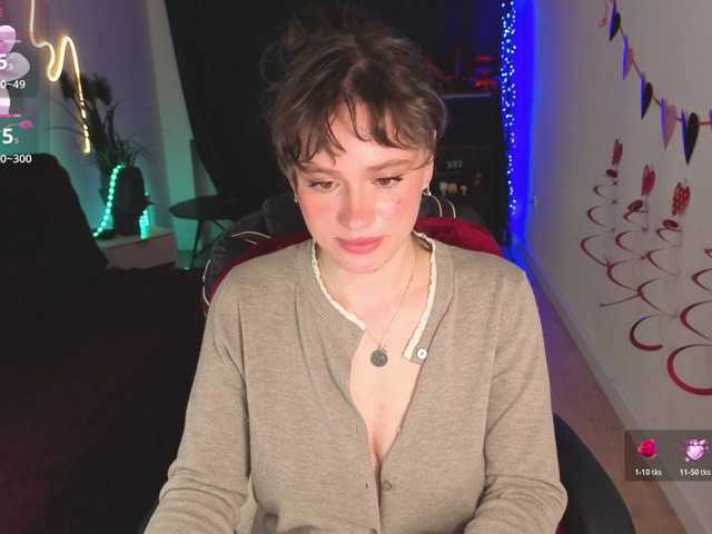 Lillians's BongaCams show and profile