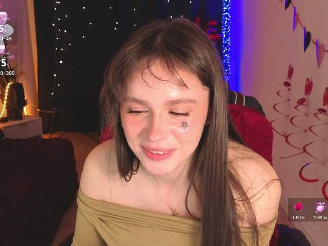 Lillians's BongaCams show and profile