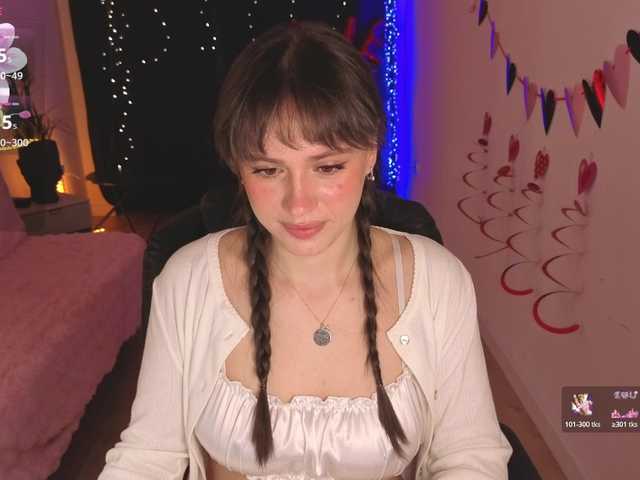 Lillians's BongaCams show and profile