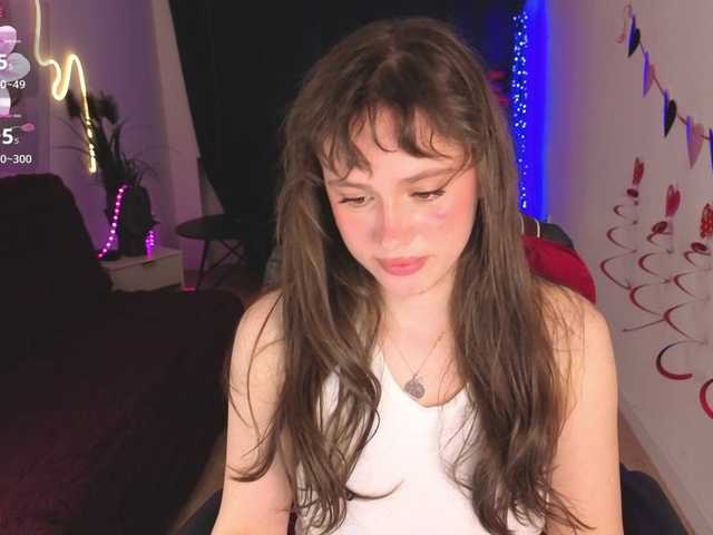 Lillians's BongaCams show and profile