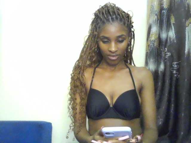 Webcam performer HappyLoverxo online show HappyLoverxo
