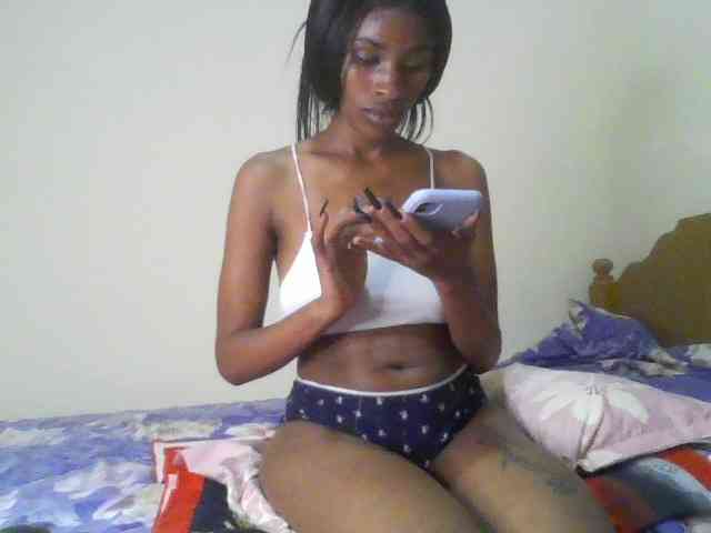 HappyLoverxo webcam