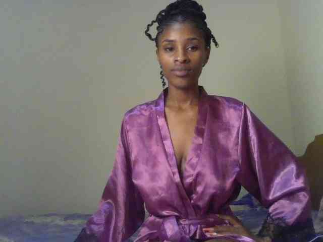 HappyLoverxo webcam