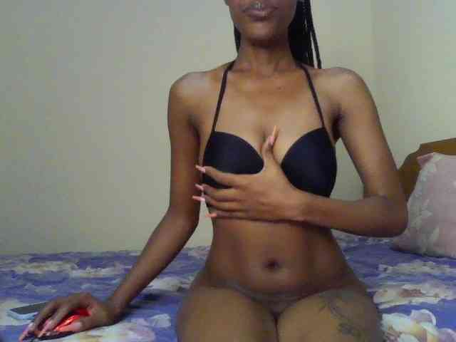 HappyLoverxo webcam