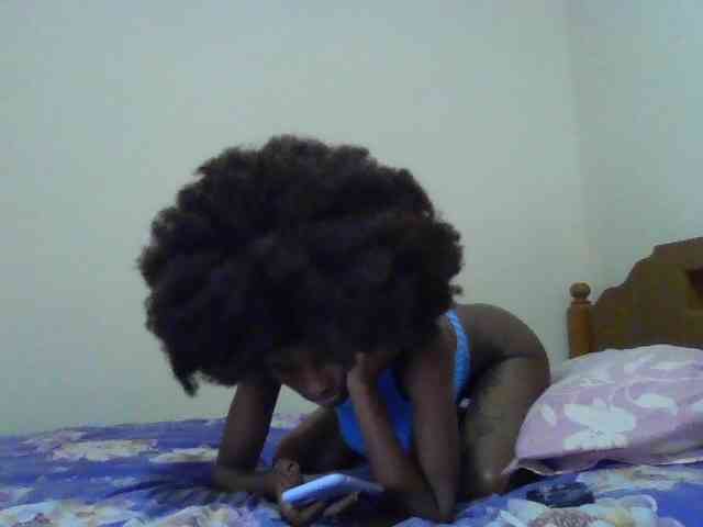HappyLoverxo webcam