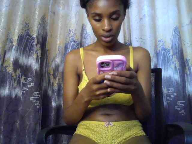 HappyLoverxo webcam