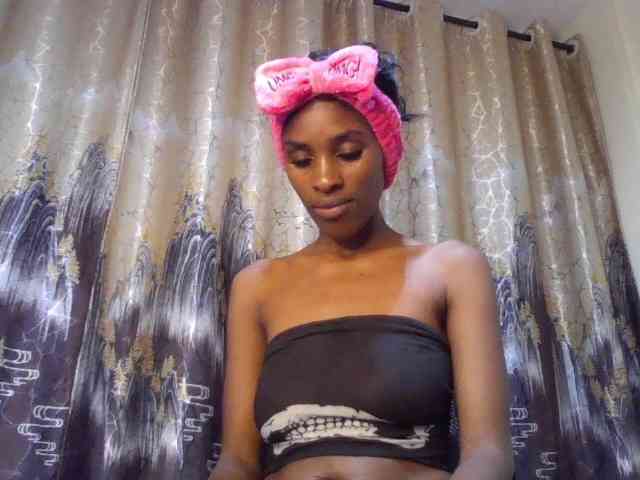 HappyLoverxo webcam