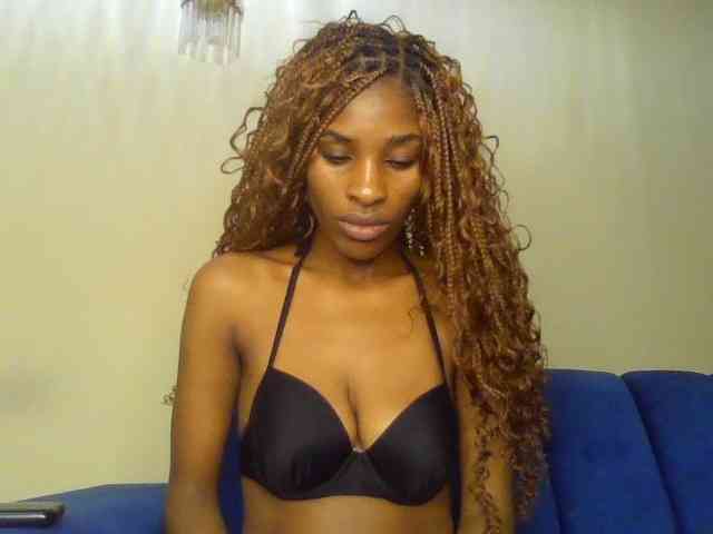 HappyLoverxo webcam