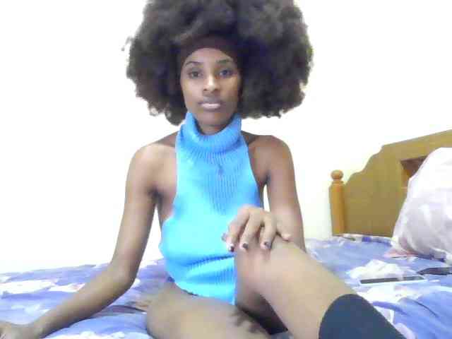 HappyLoverxo webcam