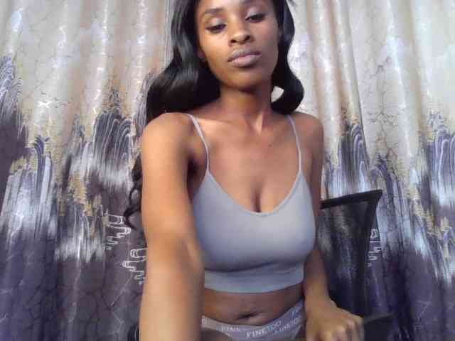 HappyLoverxo webcam