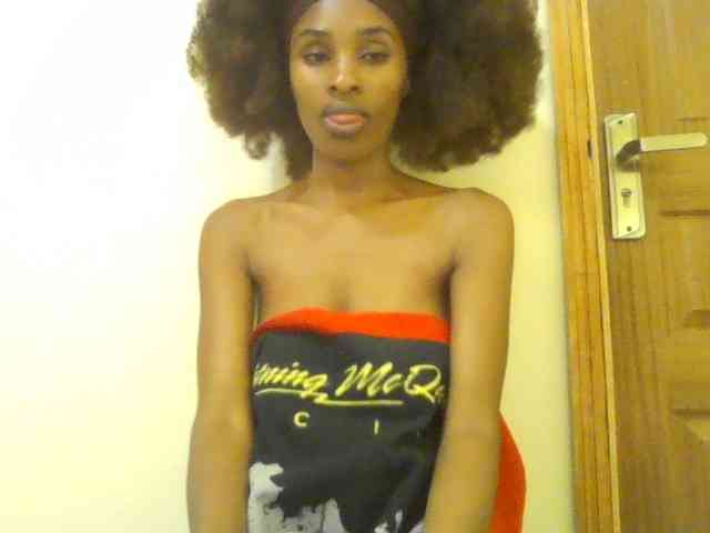 HappyLoverxo webcam