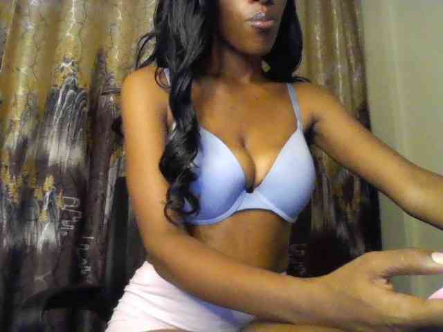 HappyLoverxo webcam
