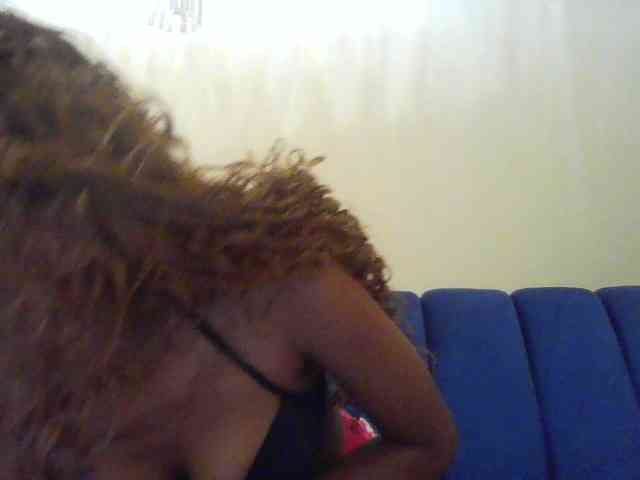 HappyLoverxo webcam