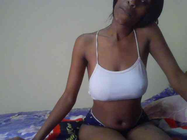 HappyLoverxo webcam