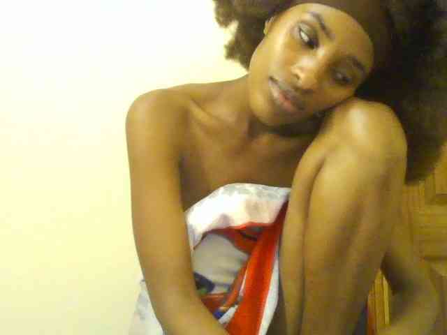 HappyLoverxo webcam
