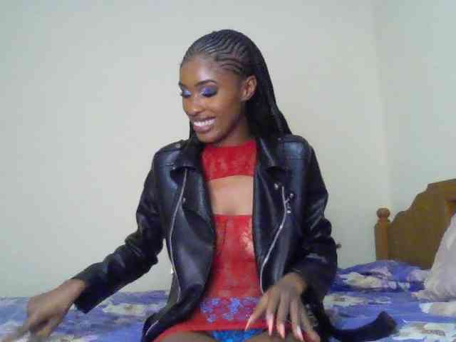 HappyLoverxo webcam