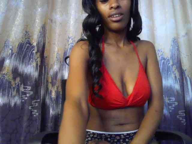 HappyLoverxo webcam