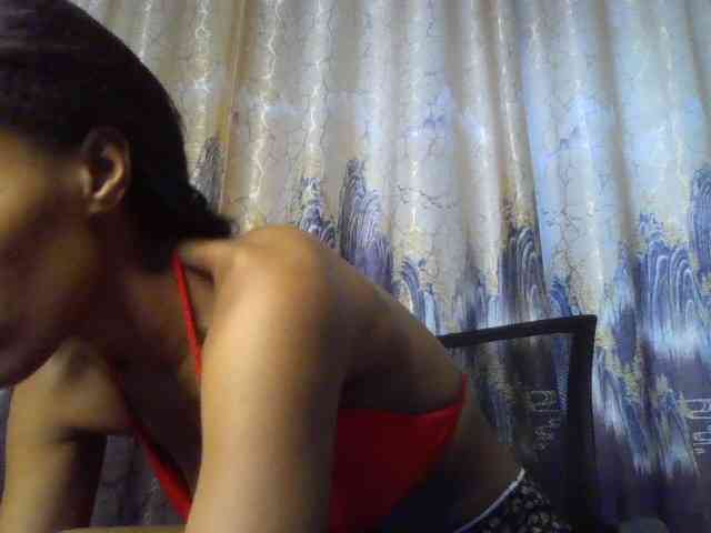 HappyLoverxo webcam