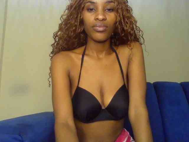 HappyLoverxo webcam