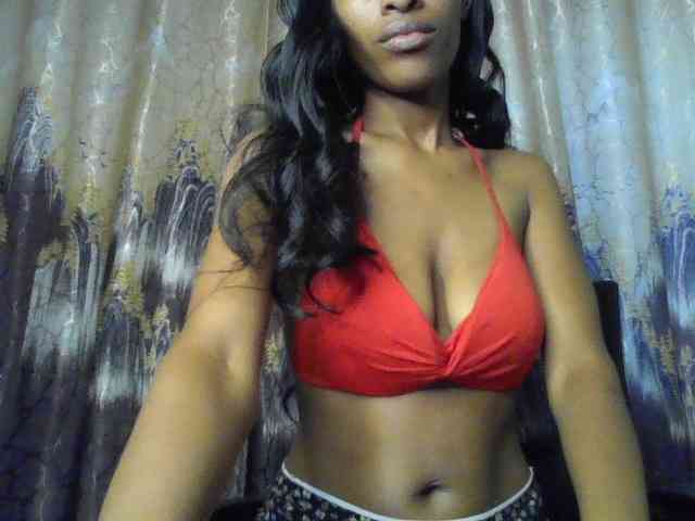HappyLoverxo webcam