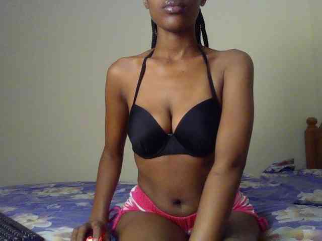 HappyLoverxo webcam