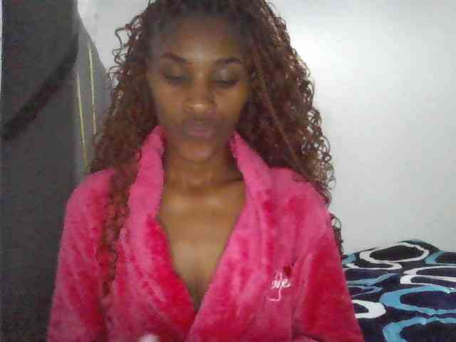HappyLoverxo webcam