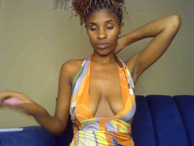 HappyLoverxo webcam