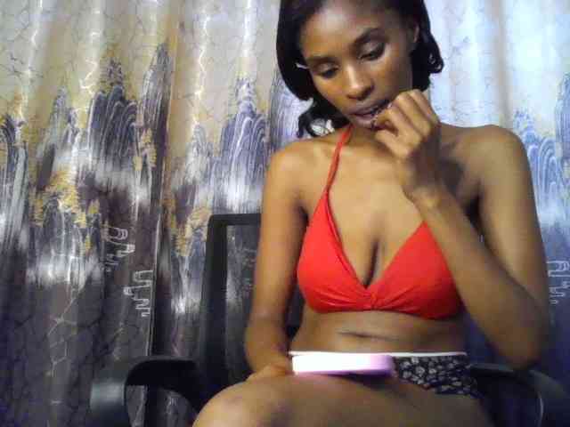 HappyLoverxo webcam