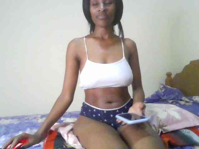 HappyLoverxo webcam